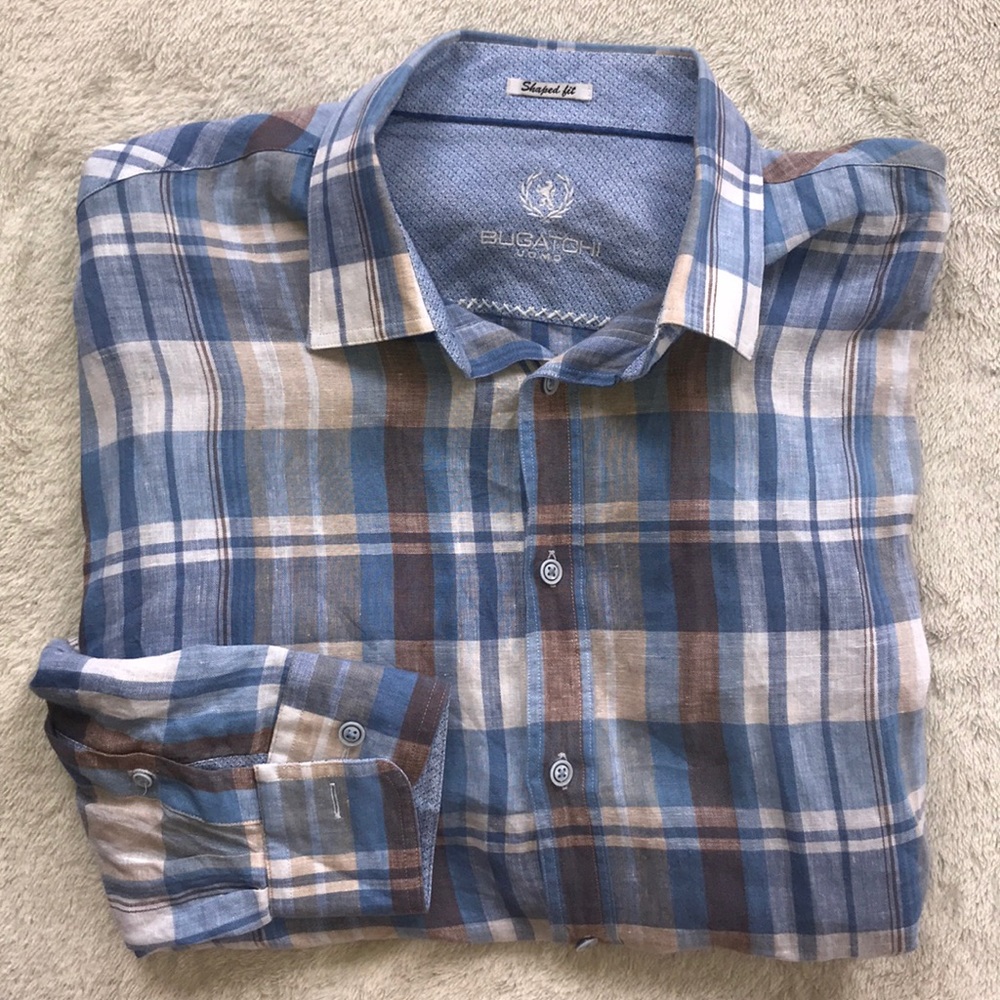 BUGATCHI Shaped Fit Button Down Collar